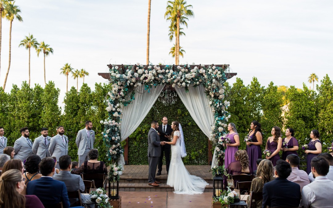 outdoor wedding ceremony at Villa Tuscana