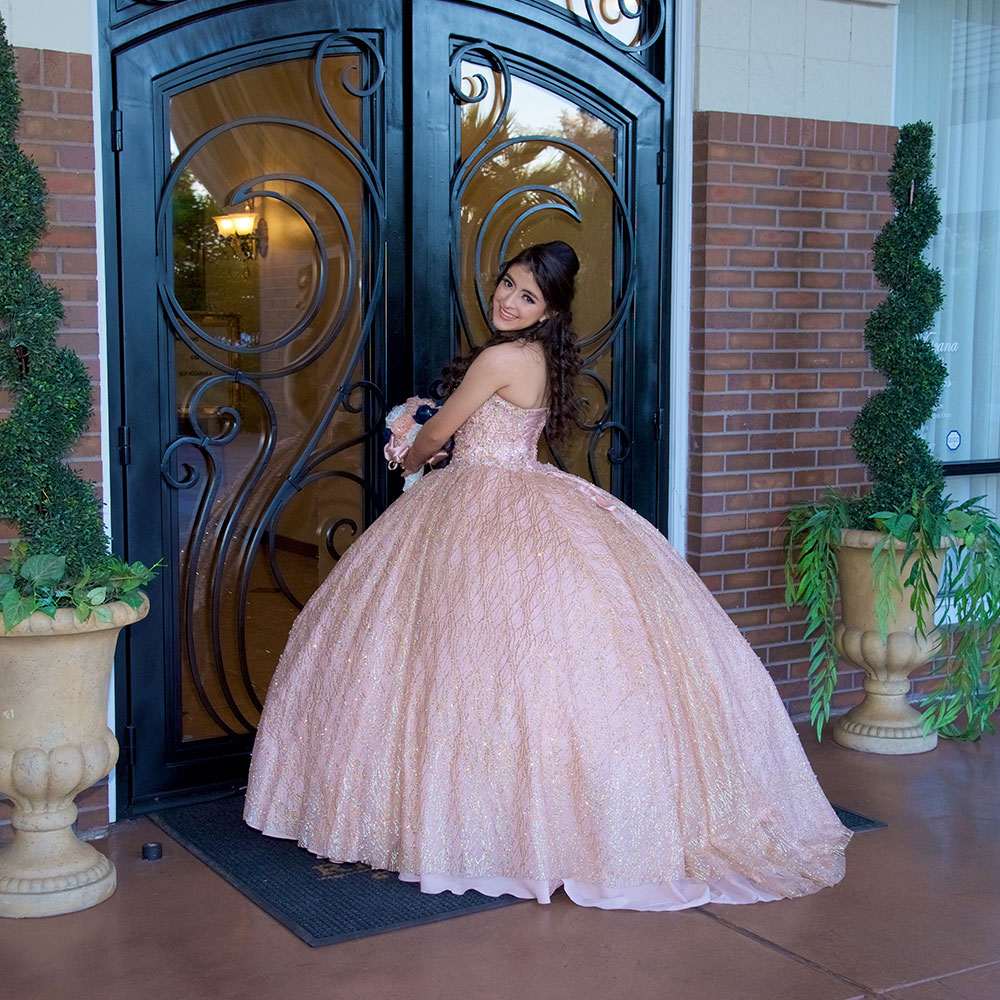 Villa Tuscana Reception Hall in mesa showing girl with large dress at quince
